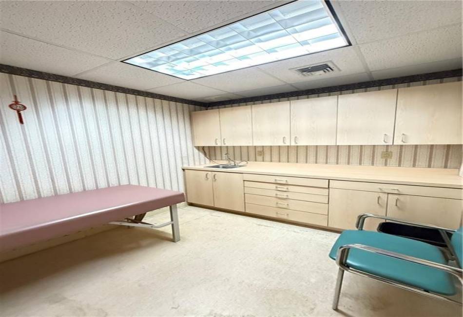 3901 Nostrand Avenue, Brooklyn, New York 11235, 3 Bedrooms Bedrooms, ,2 BathroomsBathrooms,Residential,For Sale,Nostrand,489650