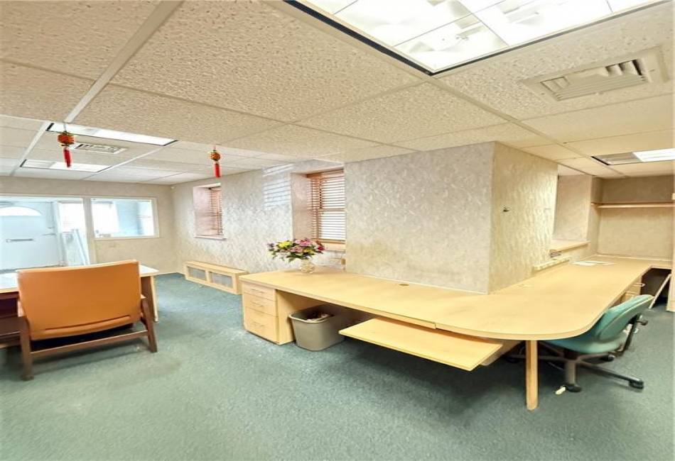 3901 Nostrand Avenue, Brooklyn, New York 11235, 3 Bedrooms Bedrooms, ,2 BathroomsBathrooms,Residential,For Sale,Nostrand,489650