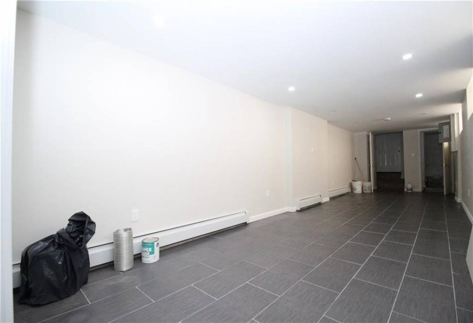 2525 Harway Avenue, Brooklyn, New York 11214, 2 Bedrooms Bedrooms, ,1 BathroomBathrooms,Residential,For Sale,Harway,489736
