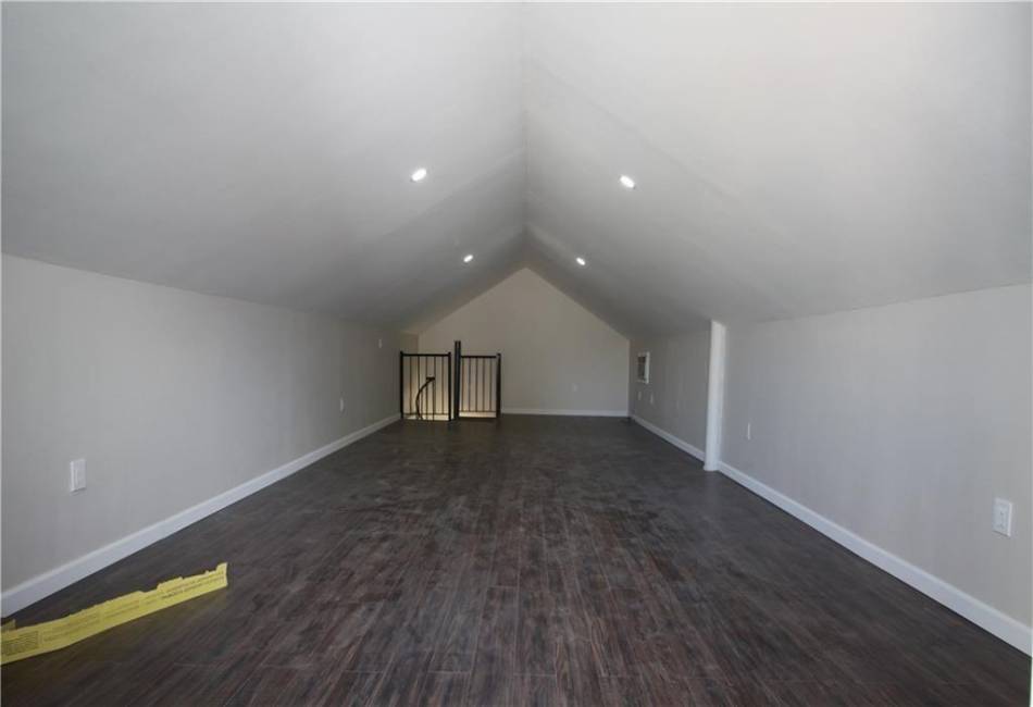 2525 Harway Avenue, Brooklyn, New York 11214, 2 Bedrooms Bedrooms, ,1 BathroomBathrooms,Residential,For Sale,Harway,489736
