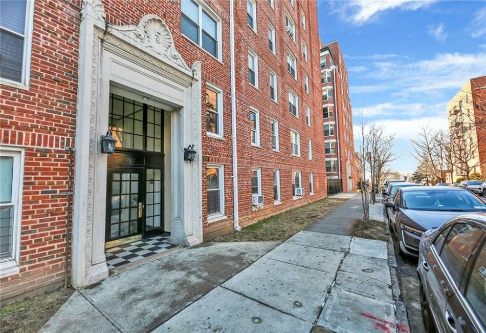 170 72nd Street, Brooklyn, New York 11209, 2 Bedrooms Bedrooms, ,1 BathroomBathrooms,Residential,For Sale,72nd,489702