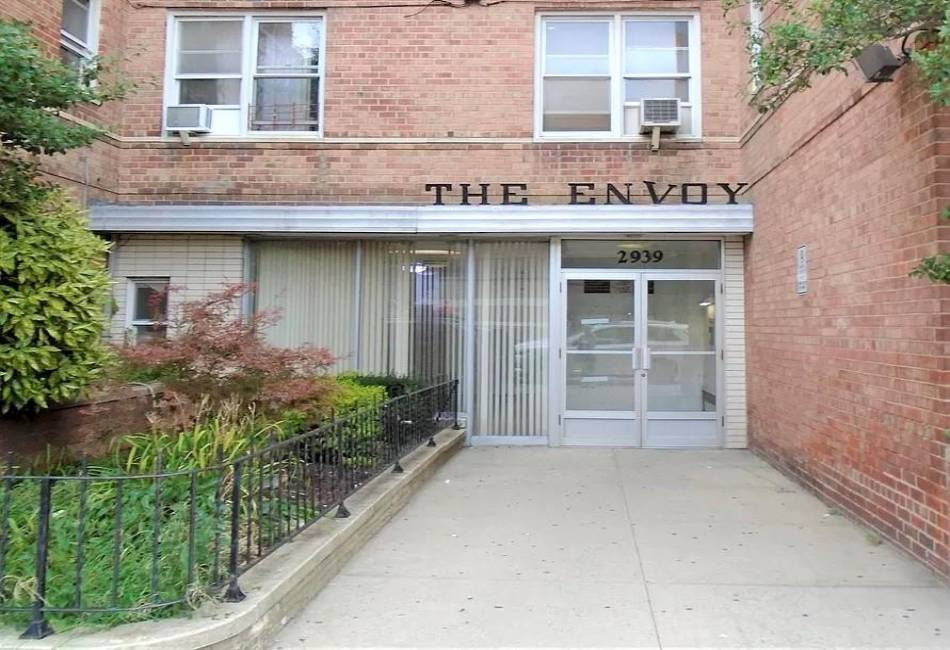 2939 Avenue Y, Brooklyn, New York 11235, ,1 BathroomBathrooms,Residential,For Sale,Avenue Y,489750