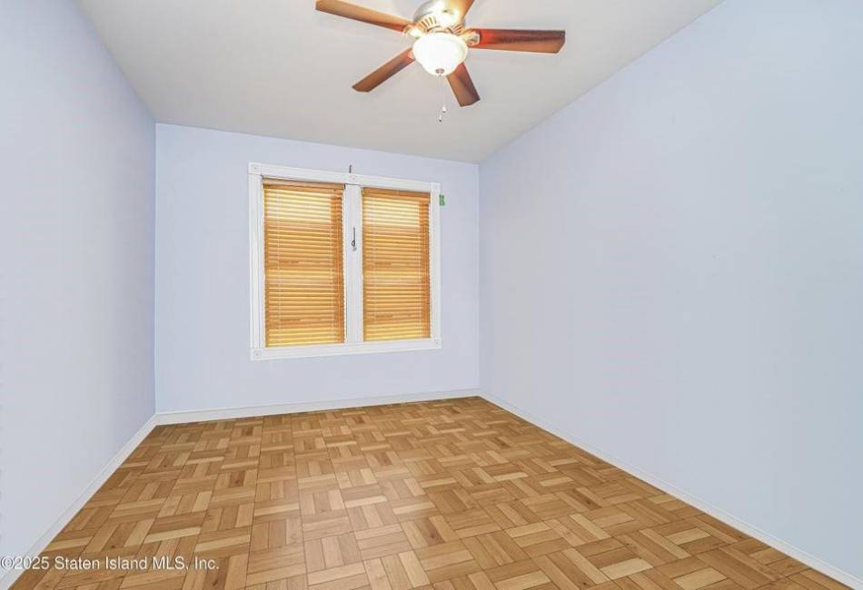 31 Seeley Street, Brooklyn, New York 11218, 7 Bedrooms Bedrooms, ,3 BathroomsBathrooms,Residential,For Sale,Seeley,489737