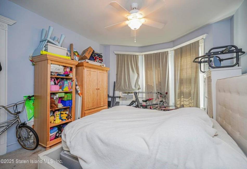 31 Seeley Street, Brooklyn, New York 11218, 7 Bedrooms Bedrooms, ,3 BathroomsBathrooms,Residential,For Sale,Seeley,489737