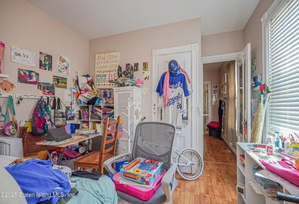 31 Seeley Street, Brooklyn, New York 11218, 7 Bedrooms Bedrooms, ,3 BathroomsBathrooms,Residential,For Sale,Seeley,489737