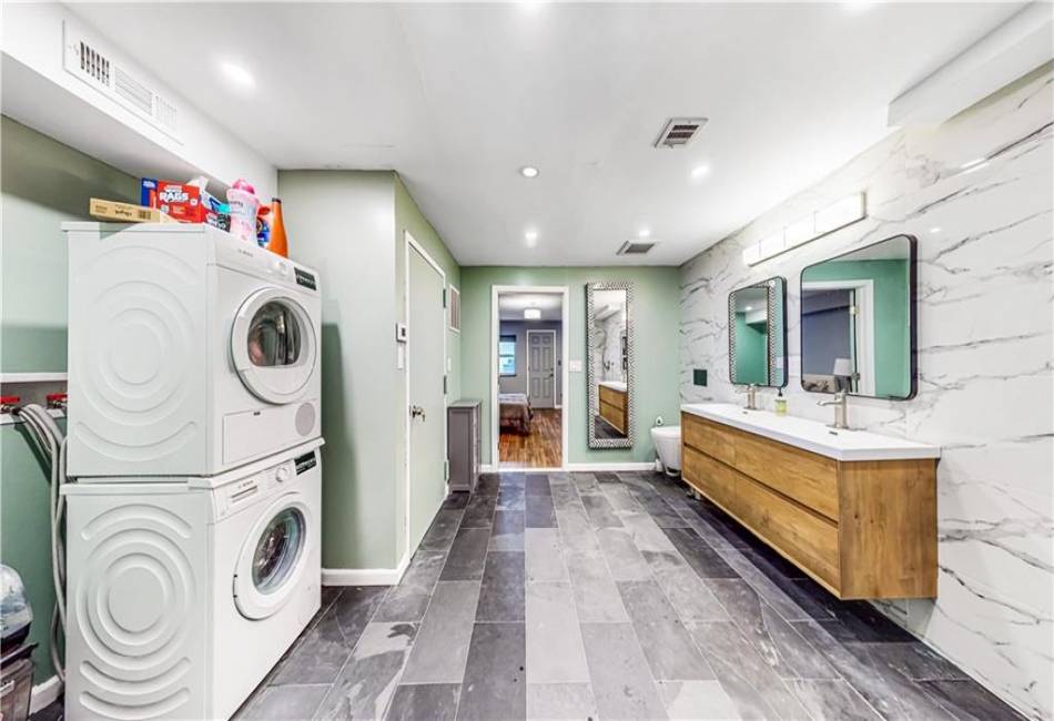 1615 Bergen Street, Brooklyn, New York 11213, 3 Bedrooms Bedrooms, ,2 BathroomsBathrooms,Residential,For Sale,Bergen,489763
