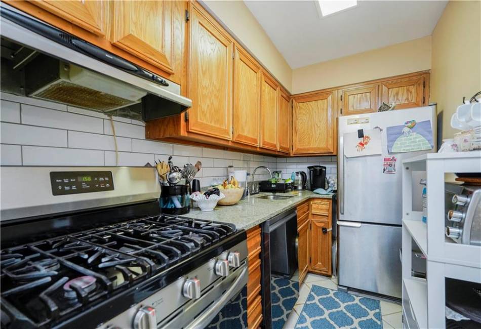 9729 4th Avenue, Brooklyn, New York 11209, 1 Bedroom Bedrooms, ,1 BathroomBathrooms,Residential,For Sale,4th,489700