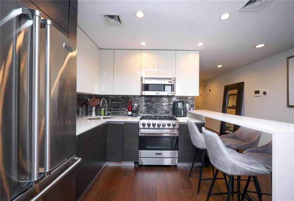 1809 Emmons Street, Brooklyn, New York 11235, 1 Bedroom Bedrooms, ,1 BathroomBathrooms,Residential,For Sale,Emmons,489721