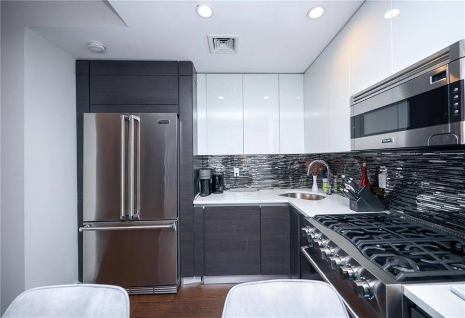 1809 Emmons Street, Brooklyn, New York 11235, 1 Bedroom Bedrooms, ,1 BathroomBathrooms,Residential,For Sale,Emmons,489721