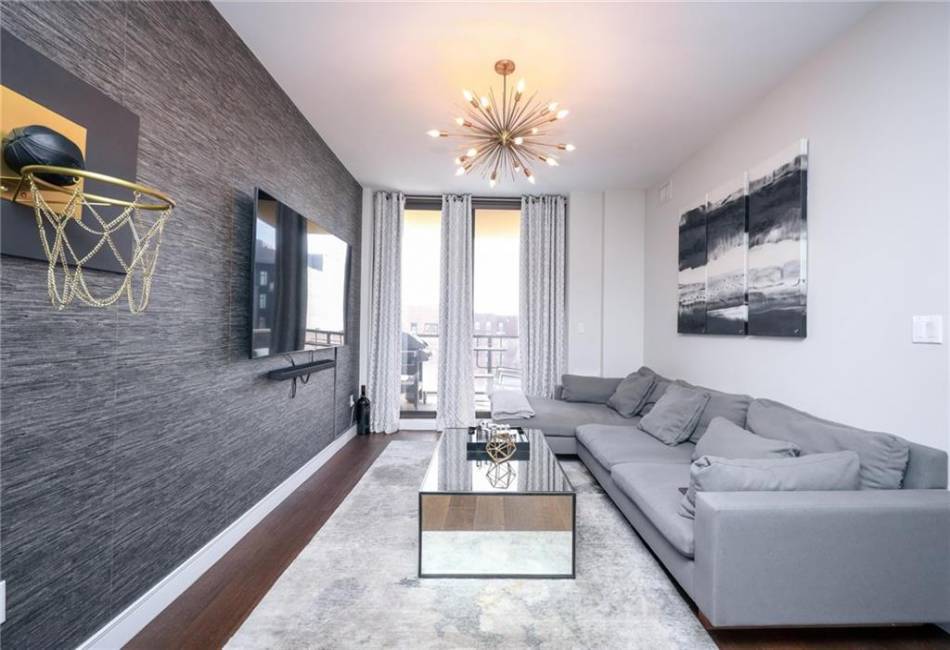 1809 Emmons Street, Brooklyn, New York 11235, 1 Bedroom Bedrooms, ,1 BathroomBathrooms,Residential,For Sale,Emmons,489721