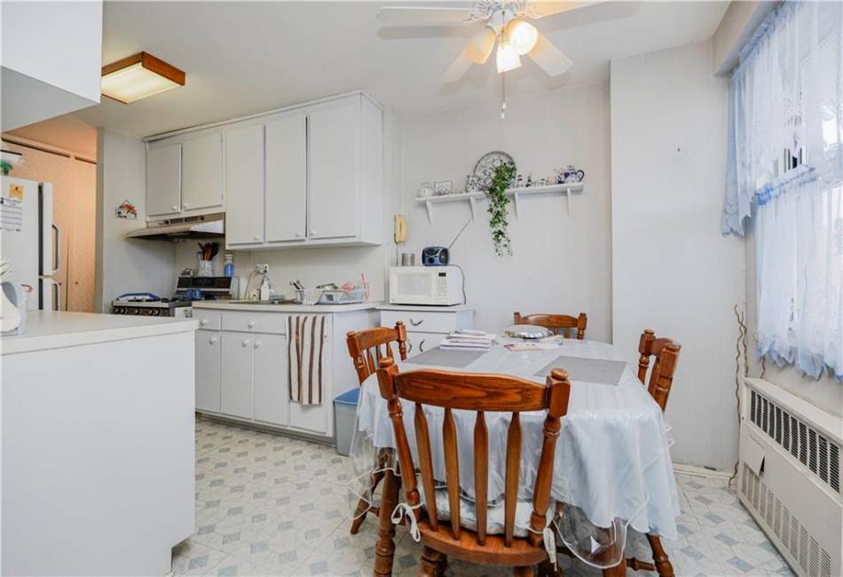 2475 16th Street, Brooklyn, New York 11214, 1 Bedroom Bedrooms, ,1 BathroomBathrooms,Residential,For Sale,16th,489766