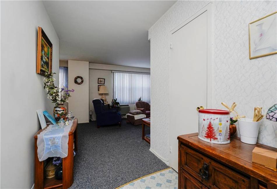 2475 16th Street, Brooklyn, New York 11214, 1 Bedroom Bedrooms, ,1 BathroomBathrooms,Residential,For Sale,16th,489766