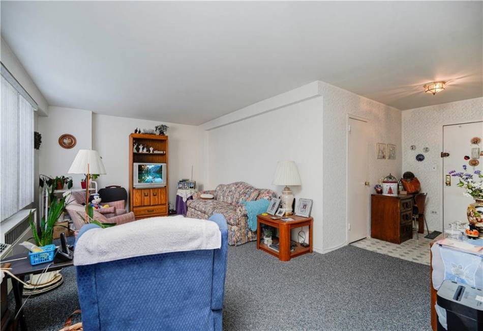 2475 16th Street, Brooklyn, New York 11214, 1 Bedroom Bedrooms, ,1 BathroomBathrooms,Residential,For Sale,16th,489766