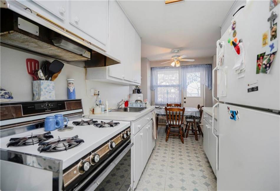 2475 16th Street, Brooklyn, New York 11214, 1 Bedroom Bedrooms, ,1 BathroomBathrooms,Residential,For Sale,16th,489766