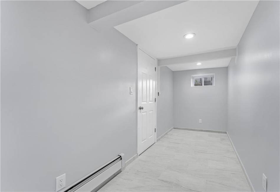 200 Brighton 10th Street, Brooklyn, New York 11235, 4 Bedrooms Bedrooms, ,3 BathroomsBathrooms,Residential,For Sale,Brighton 10th,489797