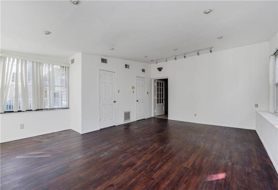 1963 27th Street, Brooklyn, New York 11229, 4 Bedrooms Bedrooms, ,3 BathroomsBathrooms,Residential,For Sale,27th,489800