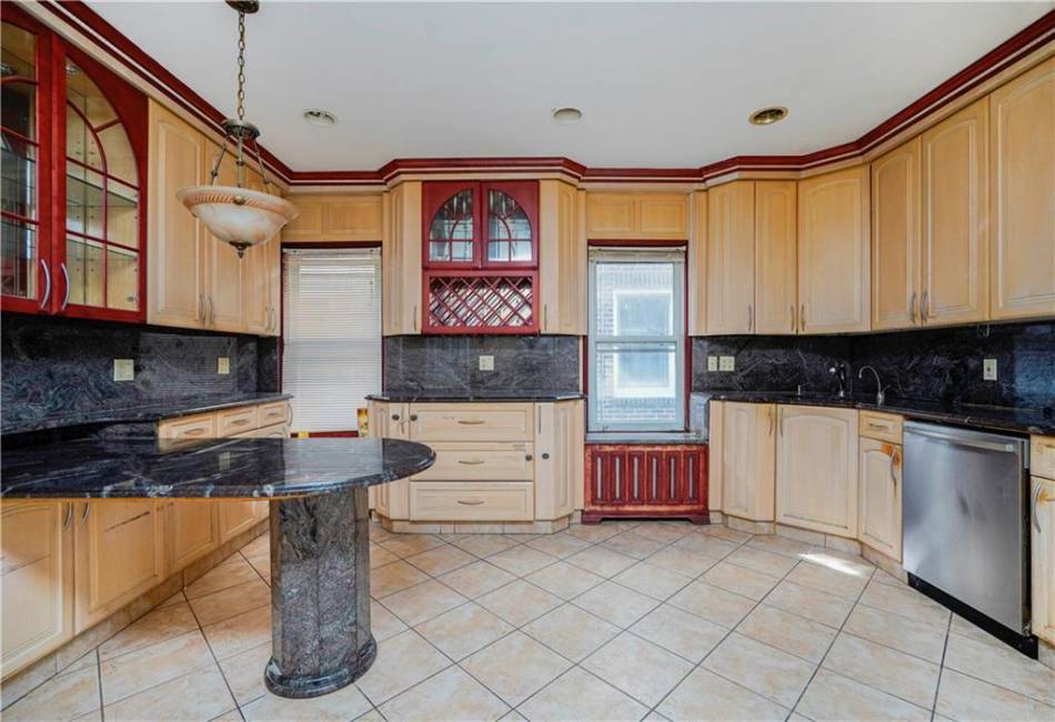 1963 27th Street, Brooklyn, New York 11229, 4 Bedrooms Bedrooms, ,3 BathroomsBathrooms,Residential,For Sale,27th,489800