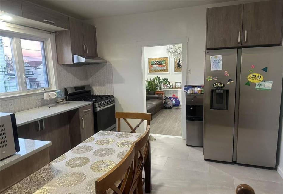 295 Clifton Street, Staten Island, New York 10305, 4 Bedrooms Bedrooms, ,2 BathroomsBathrooms,Residential,For Sale,Clifton,489787