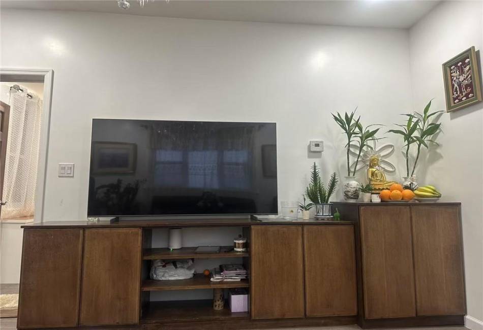 295 Clifton Street, Staten Island, New York 10305, 4 Bedrooms Bedrooms, ,2 BathroomsBathrooms,Residential,For Sale,Clifton,489787