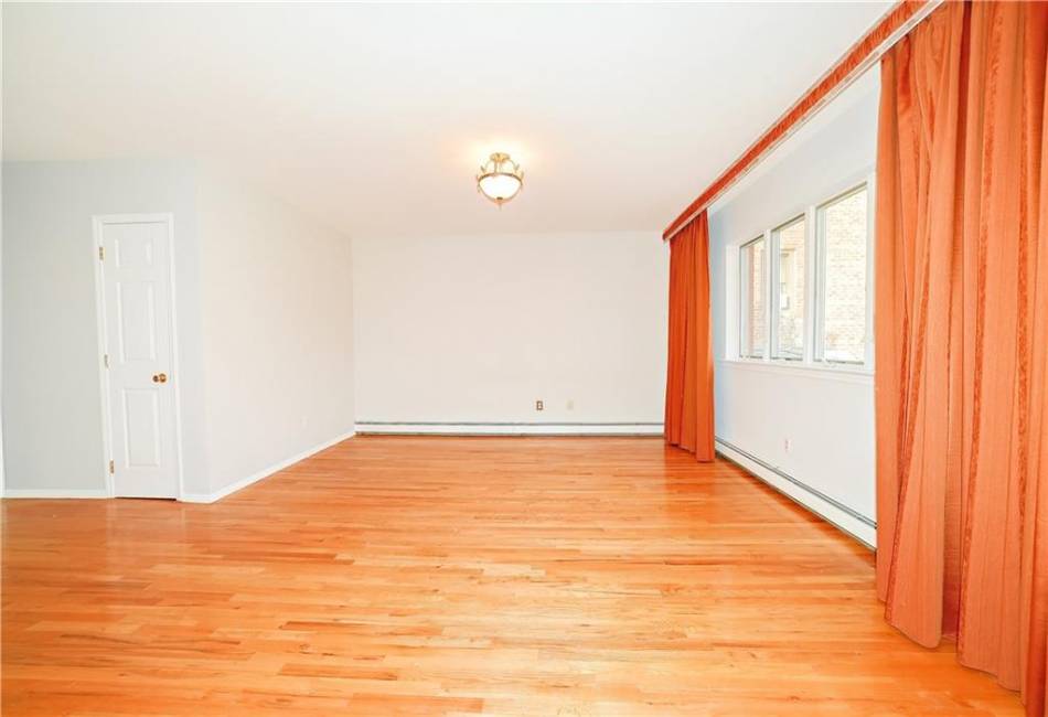 1856 13th Street, Brooklyn, New York 11229, 1 Bedroom Bedrooms, ,2 BathroomsBathrooms,Residential,For Sale,13th,489810