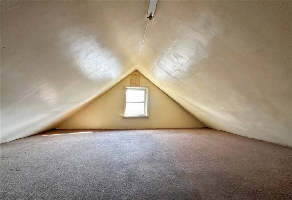 9303 Avenue K, Brooklyn, New York 11236, 2 Bedrooms Bedrooms, ,1.5 BathroomsBathrooms,Residential,For Sale,Avenue K,489812