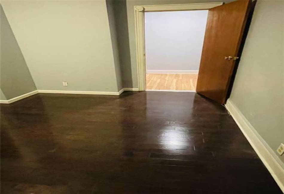 9 Corso Court, Brooklyn, New York 11223, 5 Bedrooms Bedrooms, ,3 BathroomsBathrooms,Residential,For Sale,Corso,489813