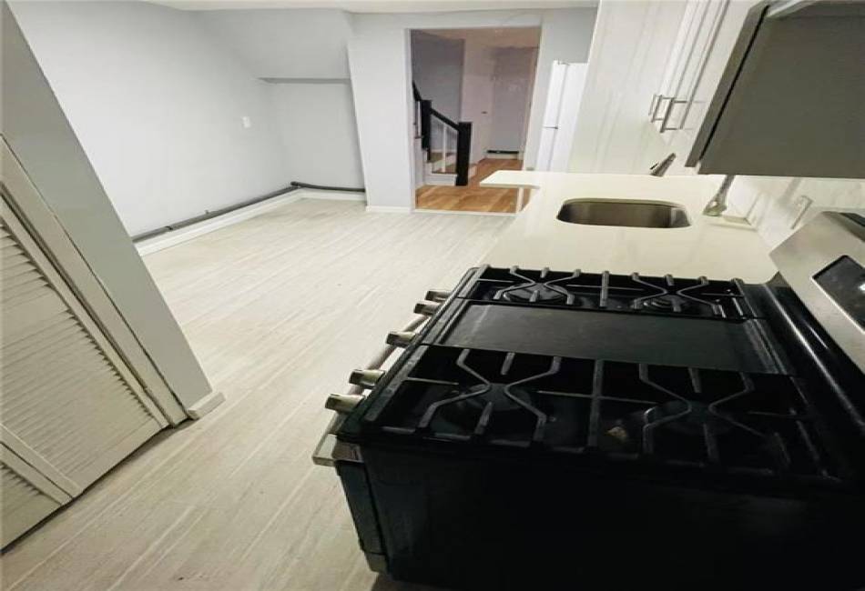 9 Corso Court, Brooklyn, New York 11223, 5 Bedrooms Bedrooms, ,3 BathroomsBathrooms,Residential,For Sale,Corso,489813