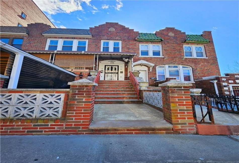 196 Quentin Road, Brooklyn, New York 11223, 8 Bedrooms Bedrooms, ,3 BathroomsBathrooms,Residential,For Sale,Quentin,489822