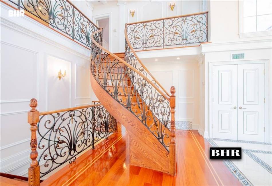 4094 Ocean Avenue, Brooklyn, New York 11235, 5 Bedrooms Bedrooms, ,5 BathroomsBathrooms,Residential,For Sale,Ocean,489724