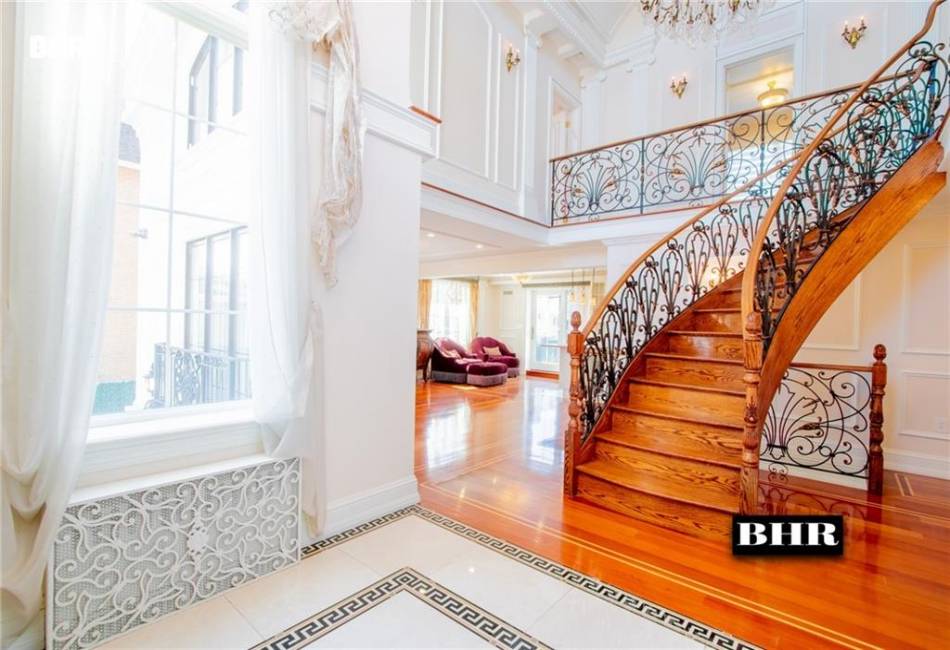 4094 Ocean Avenue, Brooklyn, New York 11235, 5 Bedrooms Bedrooms, ,5 BathroomsBathrooms,Residential,For Sale,Ocean,489724