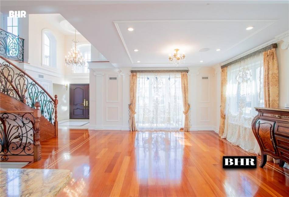4094 Ocean Avenue, Brooklyn, New York 11235, 5 Bedrooms Bedrooms, ,5 BathroomsBathrooms,Residential,For Sale,Ocean,489724