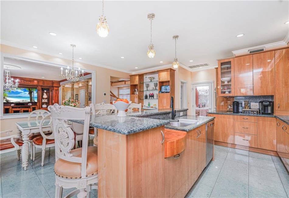 90 Giegerich Avenue, Staten Island, New York 10307, 5 Bedrooms Bedrooms, ,Residential,For Sale,Giegerich,489782