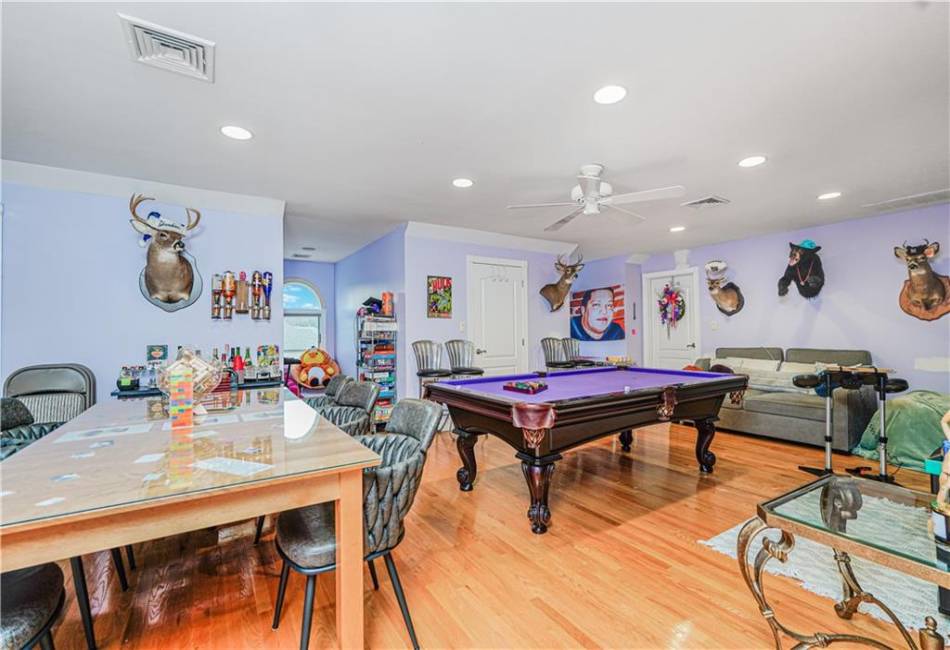 90 Giegerich Avenue, Staten Island, New York 10307, 5 Bedrooms Bedrooms, ,Residential,For Sale,Giegerich,489782