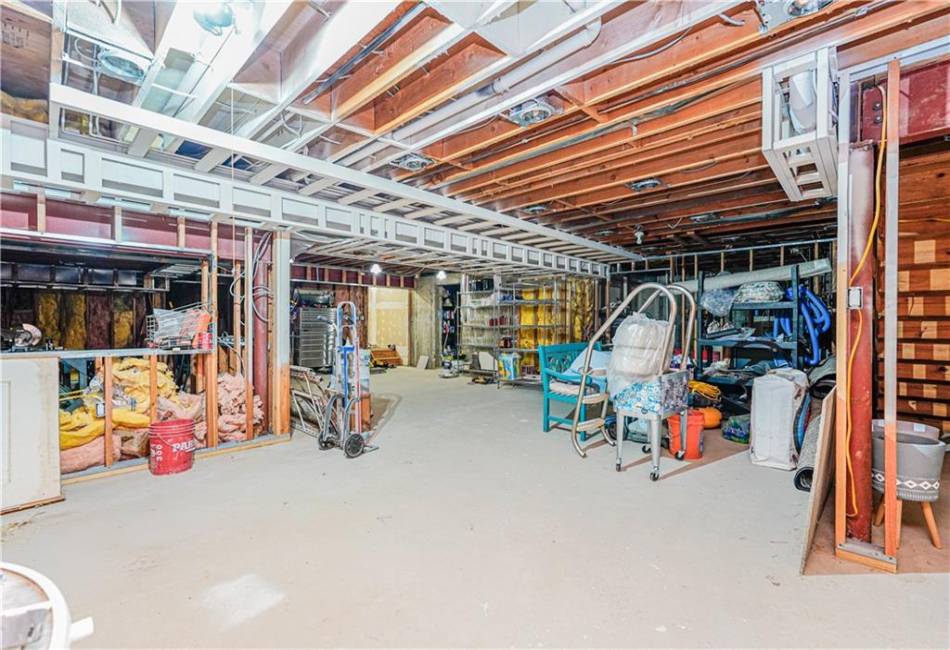 90 Giegerich Avenue, Staten Island, New York 10307, 5 Bedrooms Bedrooms, ,Residential,For Sale,Giegerich,489782