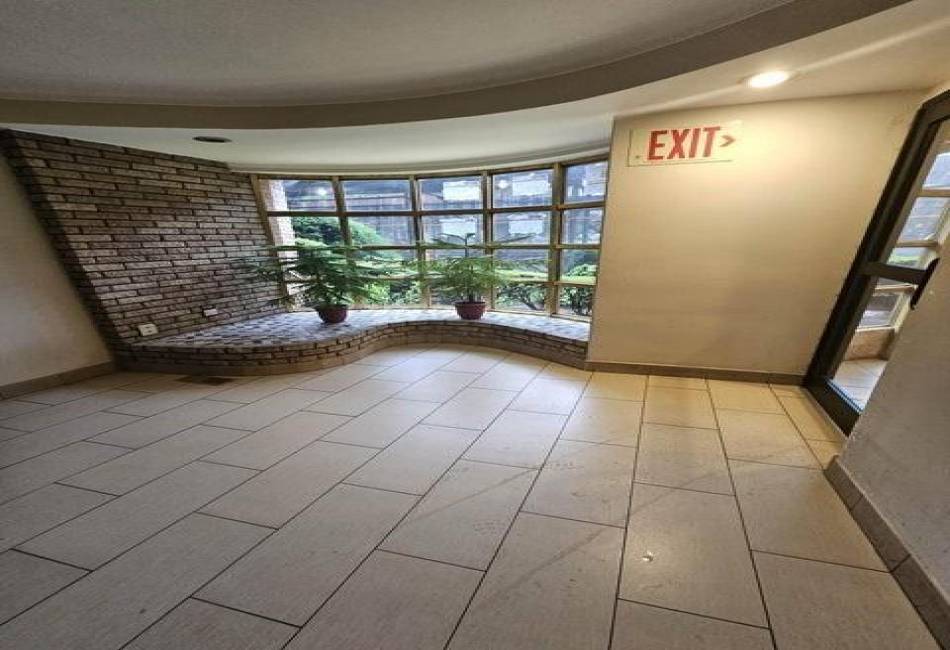 207 Ocean Parkway, Brooklyn, New York 11218, 1 Bedroom Bedrooms, ,1 BathroomBathrooms,Residential,For Sale,Ocean,489844