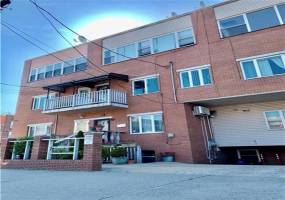 78 28th Avenue, Brooklyn, New York 11214, 6 Bedrooms Bedrooms, ,3 BathroomsBathrooms,Residential,For Sale,28th,489849