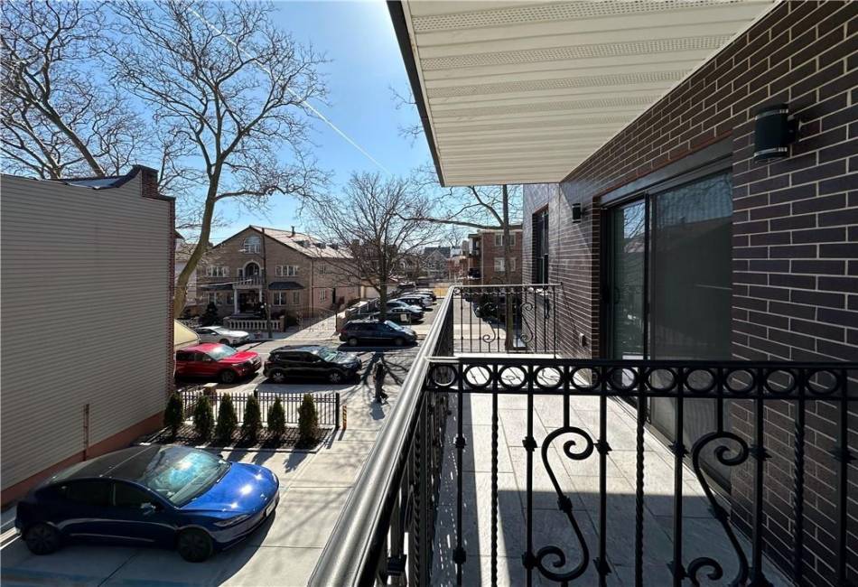 1307 84th Street, Brooklyn, New York 11228, 2 Bedrooms Bedrooms, ,2 BathroomsBathrooms,Residential,For Sale,84th,489859