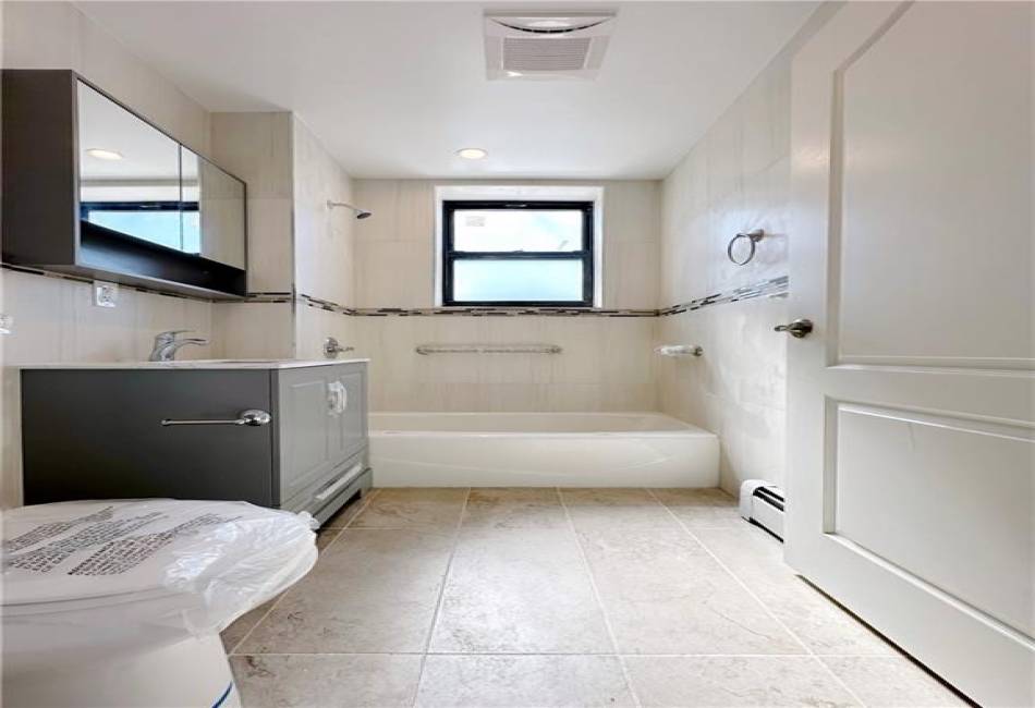1307 84th Street, Brooklyn, New York 11228, 2 Bedrooms Bedrooms, ,2 BathroomsBathrooms,Residential,For Sale,84th,489859