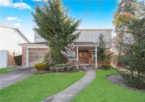 333 Mayfair Drive N, Brooklyn, New York 11234, 3 Bedrooms Bedrooms, ,2.5 BathroomsBathrooms,Residential,For Sale,Mayfair Drive N,489861