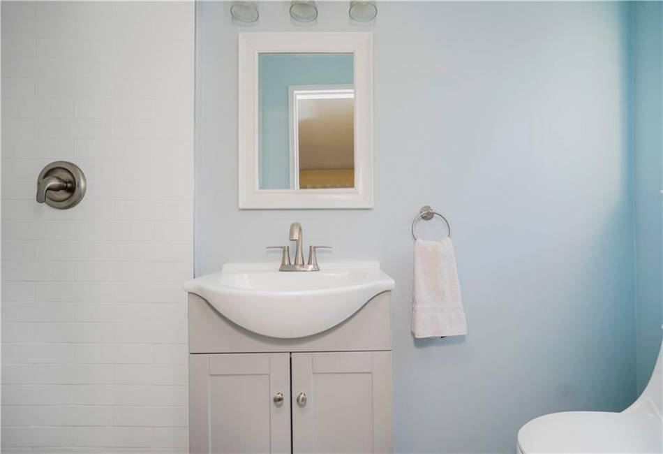 333 Mayfair Drive N, Brooklyn, New York 11234, 3 Bedrooms Bedrooms, ,2.5 BathroomsBathrooms,Residential,For Sale,Mayfair Drive N,489861