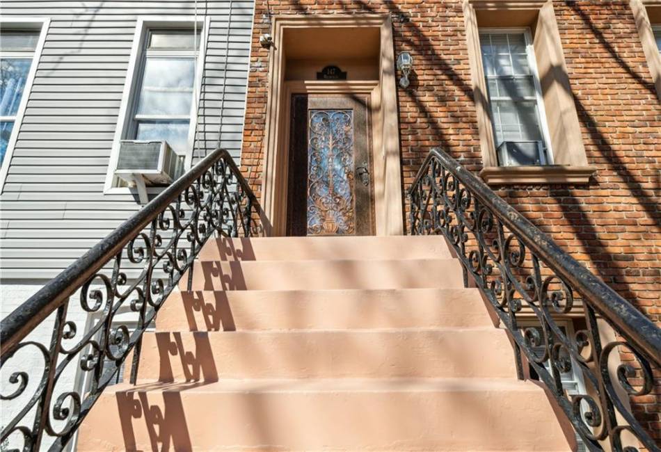 147 Weirfield Street, Brooklyn, New York 11221, ,4 BathroomsBathrooms,Residential,For Sale,Weirfield,489865