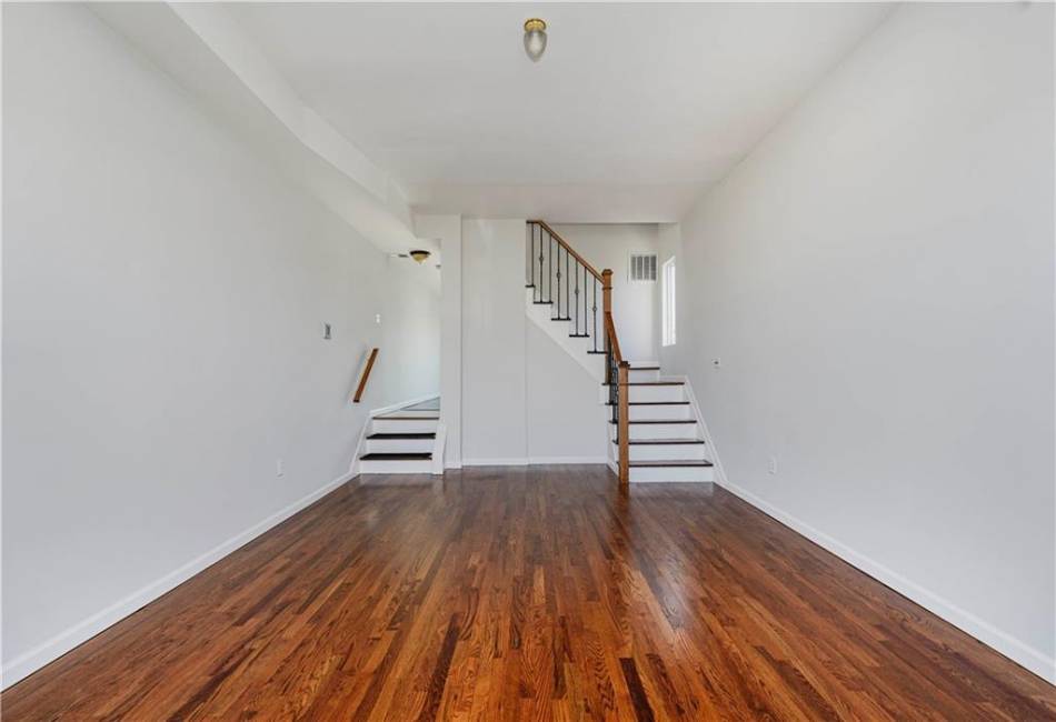 165 Crossfield Avenue, Staten Island, New York 10312, 3 Bedrooms Bedrooms, ,2 BathroomsBathrooms,Residential,For Sale,Crossfield,489866