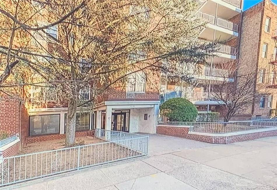 2035 7th Street, Brooklyn, New York 11223, 1 Bedroom Bedrooms, ,1 BathroomBathrooms,Residential,For Sale,7th,489880