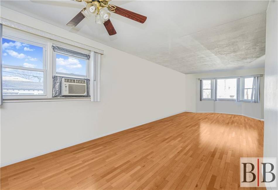 7406 Avenue U, Brooklyn, New York 11234, 4 Bedrooms Bedrooms, ,3 BathroomsBathrooms,Residential,For Sale,Avenue U,489878