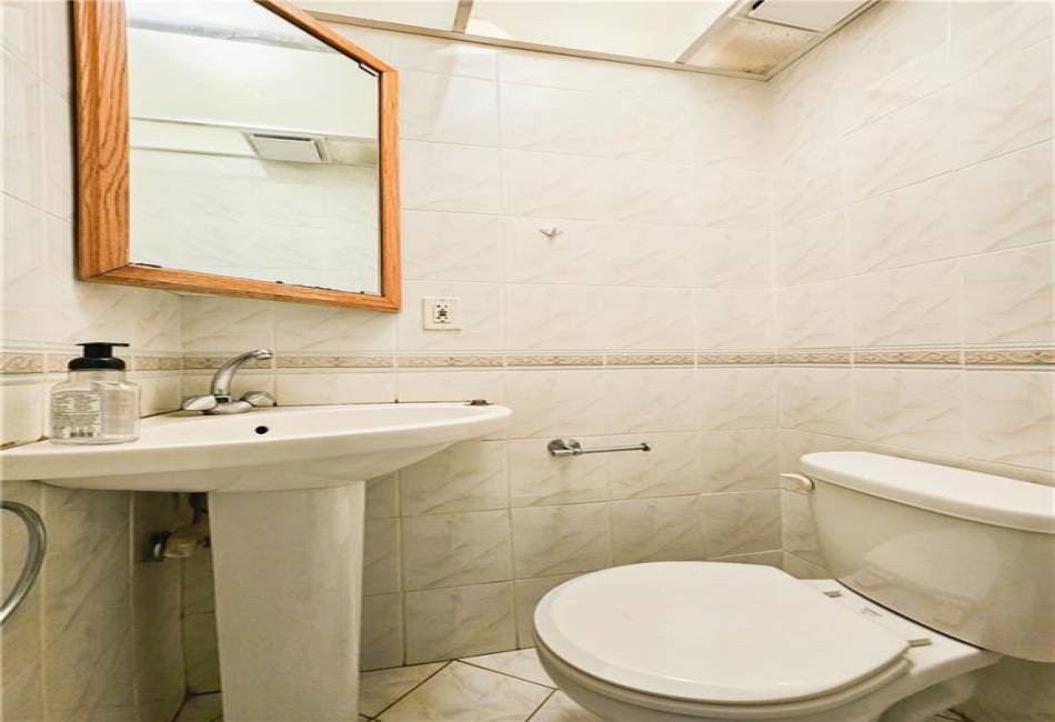 2540 11th Street, Brooklyn, New York 11235, 6 Bedrooms Bedrooms, ,Residential,For Sale,11th,489899