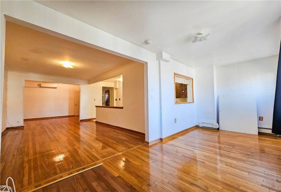 2540 11th Street, Brooklyn, New York 11235, 6 Bedrooms Bedrooms, ,Residential,For Sale,11th,489899