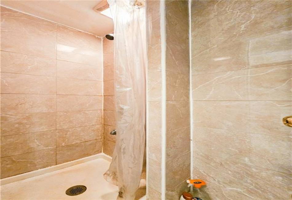 2540 11th Street, Brooklyn, New York 11235, 6 Bedrooms Bedrooms, ,Residential,For Sale,11th,489899