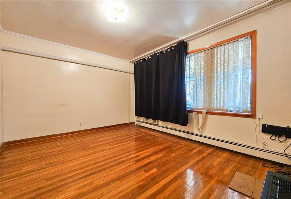 2540 11th Street, Brooklyn, New York 11235, 6 Bedrooms Bedrooms, ,Residential,For Sale,11th,489899