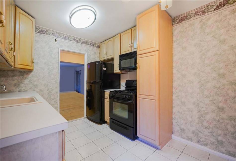 2271 Knapp Street, Brooklyn, New York 11229, 2 Bedrooms Bedrooms, ,1 BathroomBathrooms,Residential,For Sale,Knapp,487759