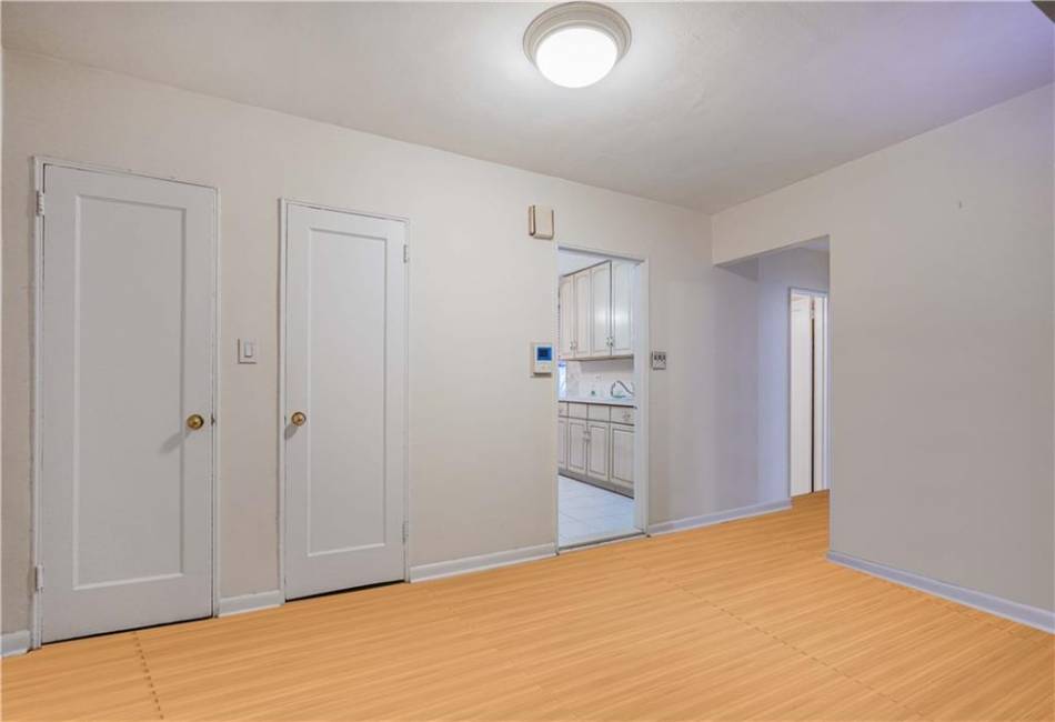 2271 Knapp Street, Brooklyn, New York 11229, 2 Bedrooms Bedrooms, ,1 BathroomBathrooms,Residential,For Sale,Knapp,487759